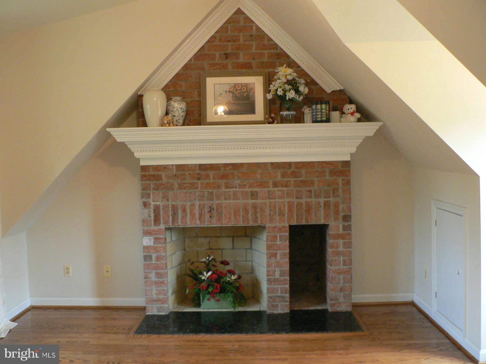 17608 Longdraft Road Gaithersburg, MD 20878 - Photo 13 of 30 Bedroom (Master)