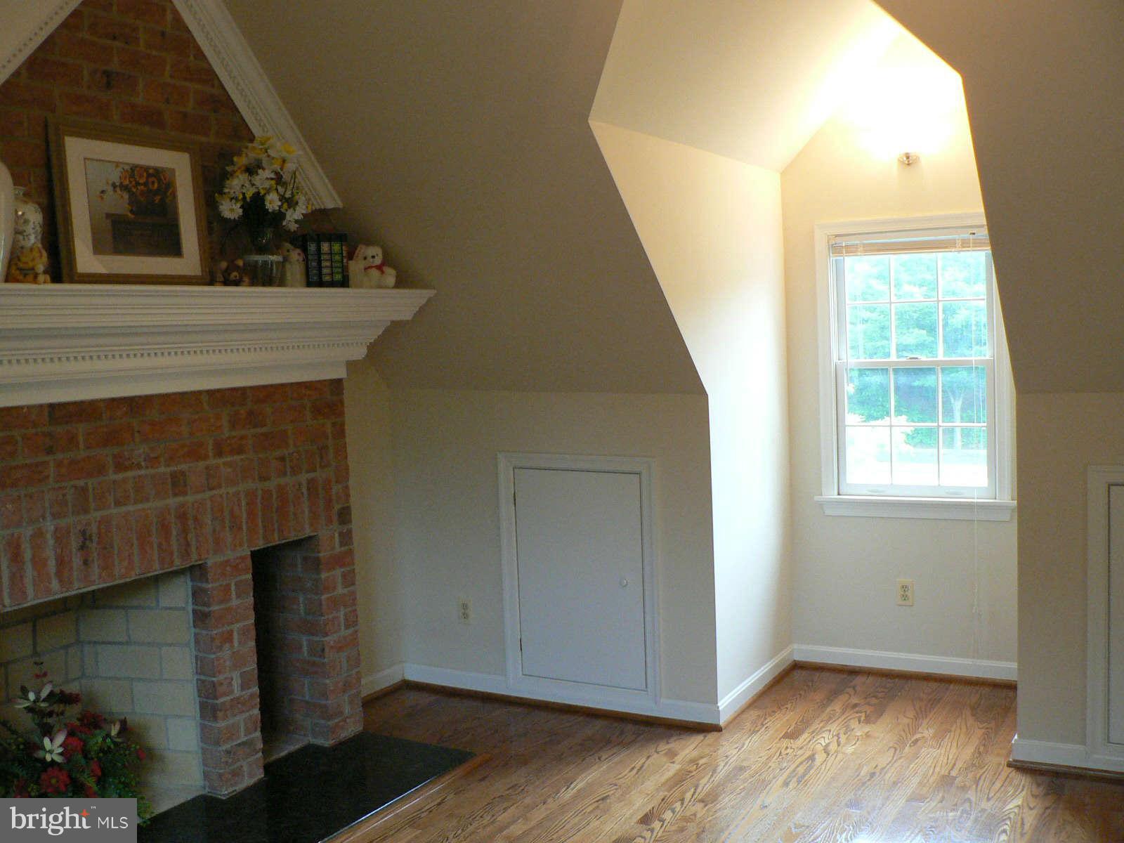 17608 Longdraft Road Gaithersburg, MD 20878 - Photo 14 of 30 Bedroom (Master)