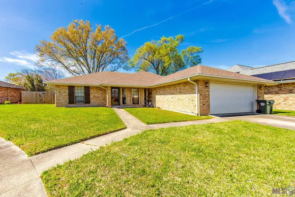 $243,000 | 109 Victoria Drive, Houma, LA 70360