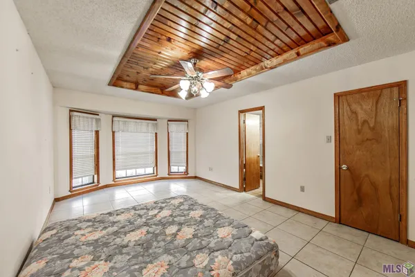 $243,000 | 109 Victoria Drive, Houma, LA 70360