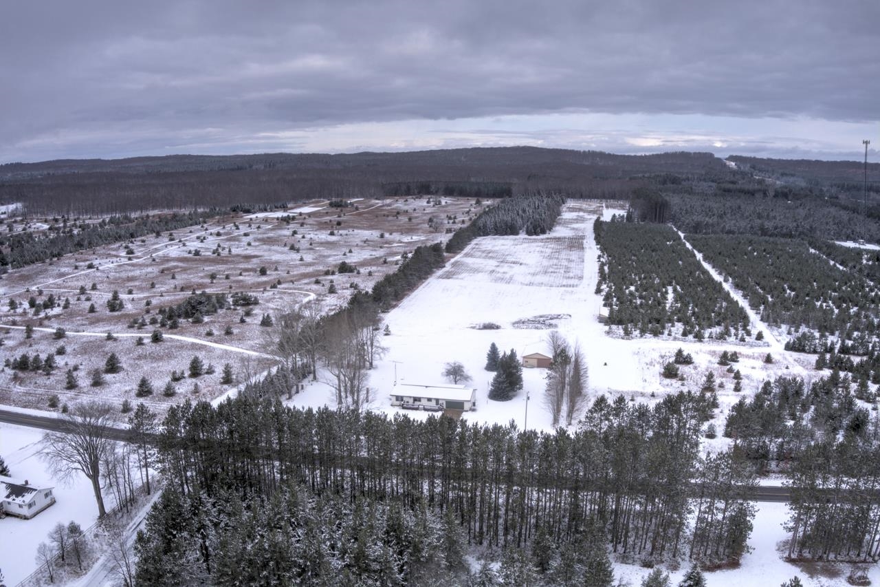 5791 East 28 Road Cadillac, MI 49601 - Photo 35 of 41