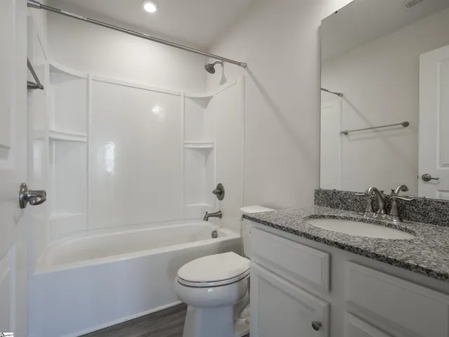 $1,600 | 208 Roudwood Drive, Simpsonville, SC 29680