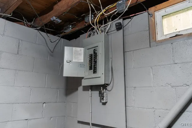 $174,900 | 20 Gardner Street, Whitestown, NY 13492