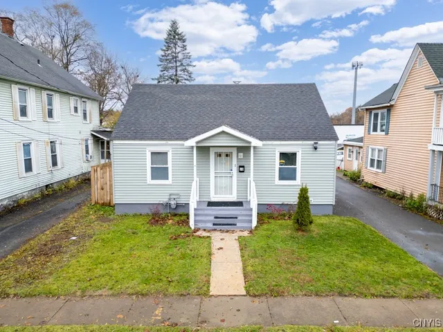 $174,900 | 20 Gardner Street, Whitestown, NY 13492