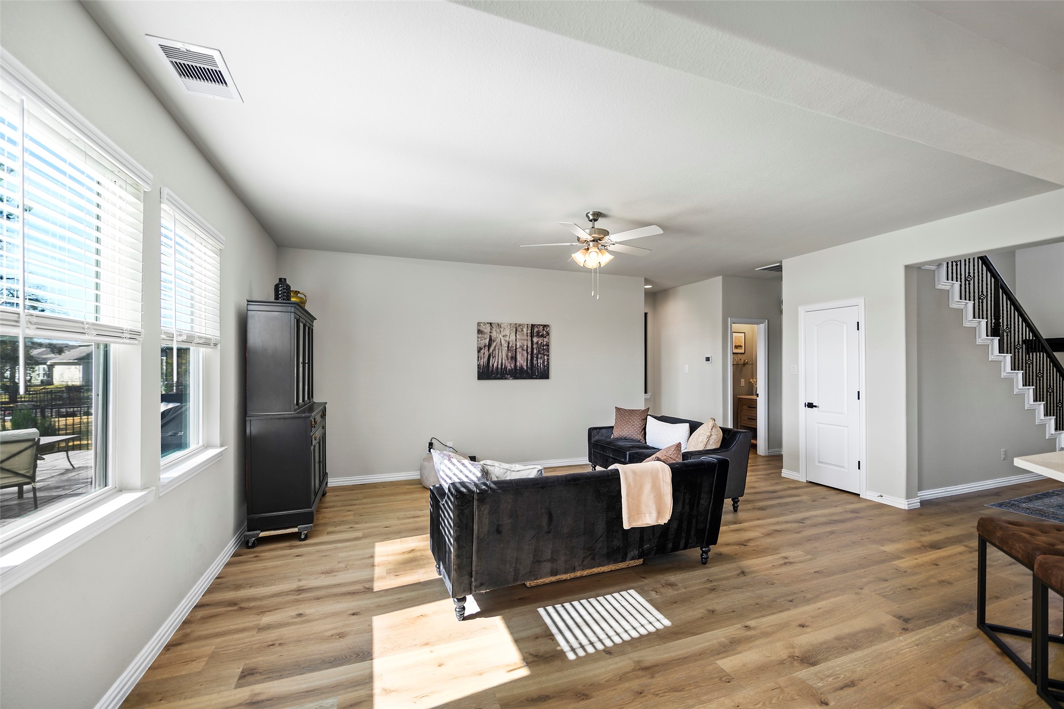 427 Shoreview Drive Conroe, TX 77303 - Photo 14 of 48 Light & Bright Family Room