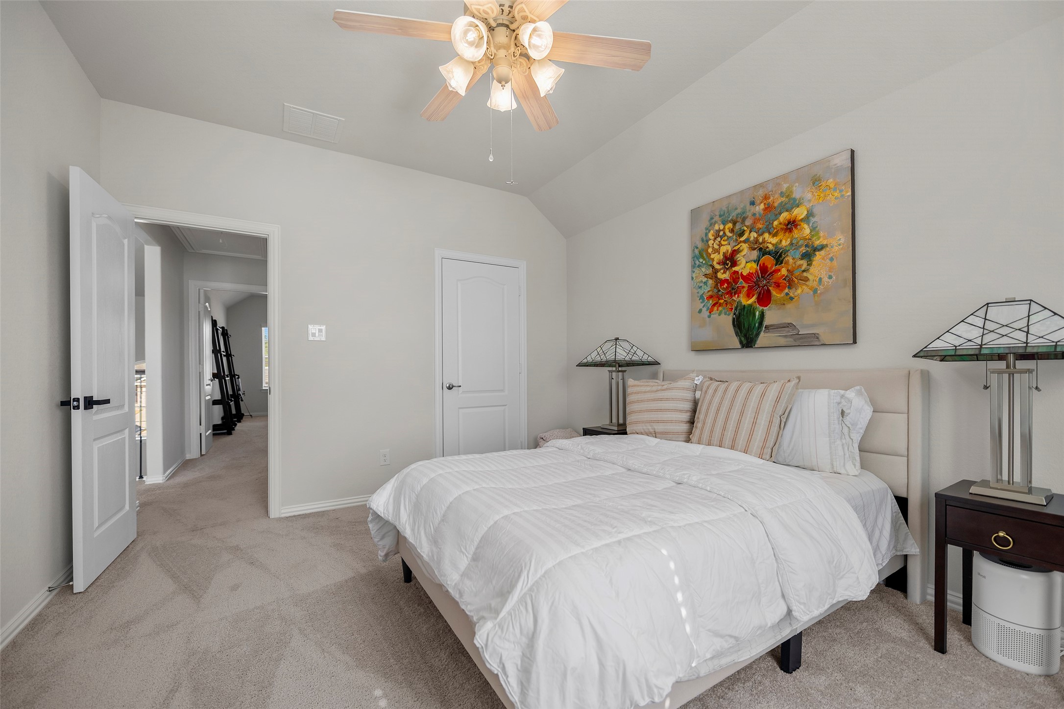 427 Shoreview Drive Conroe, TX 77303 - Photo 31 of 48 Bedroom 3