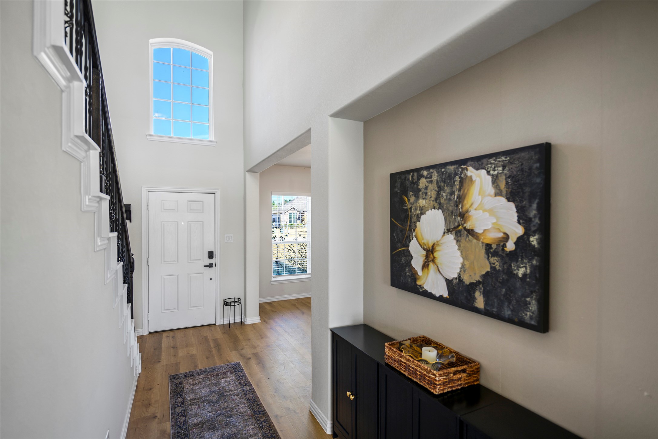427 Shoreview Drive Conroe, TX 77303 - Photo 5 of 48 Entry Foyer Has Cathedral Ceiling