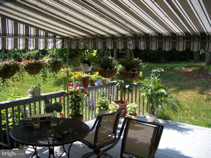 200 Ravenwood Road Exton, PA 19341 - Photo 21 of 25 Deck