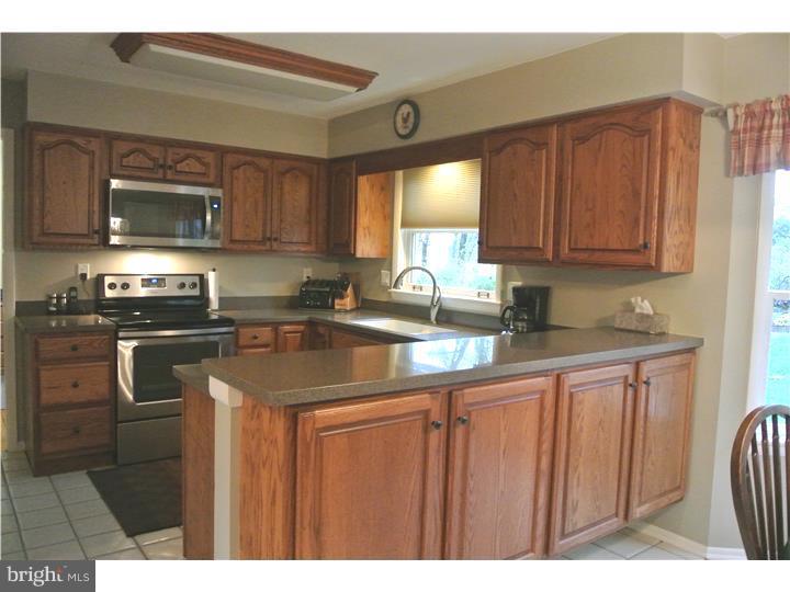 200 Ravenwood Road Exton, PA 19341 - Photo 6 of 25 Kitchen