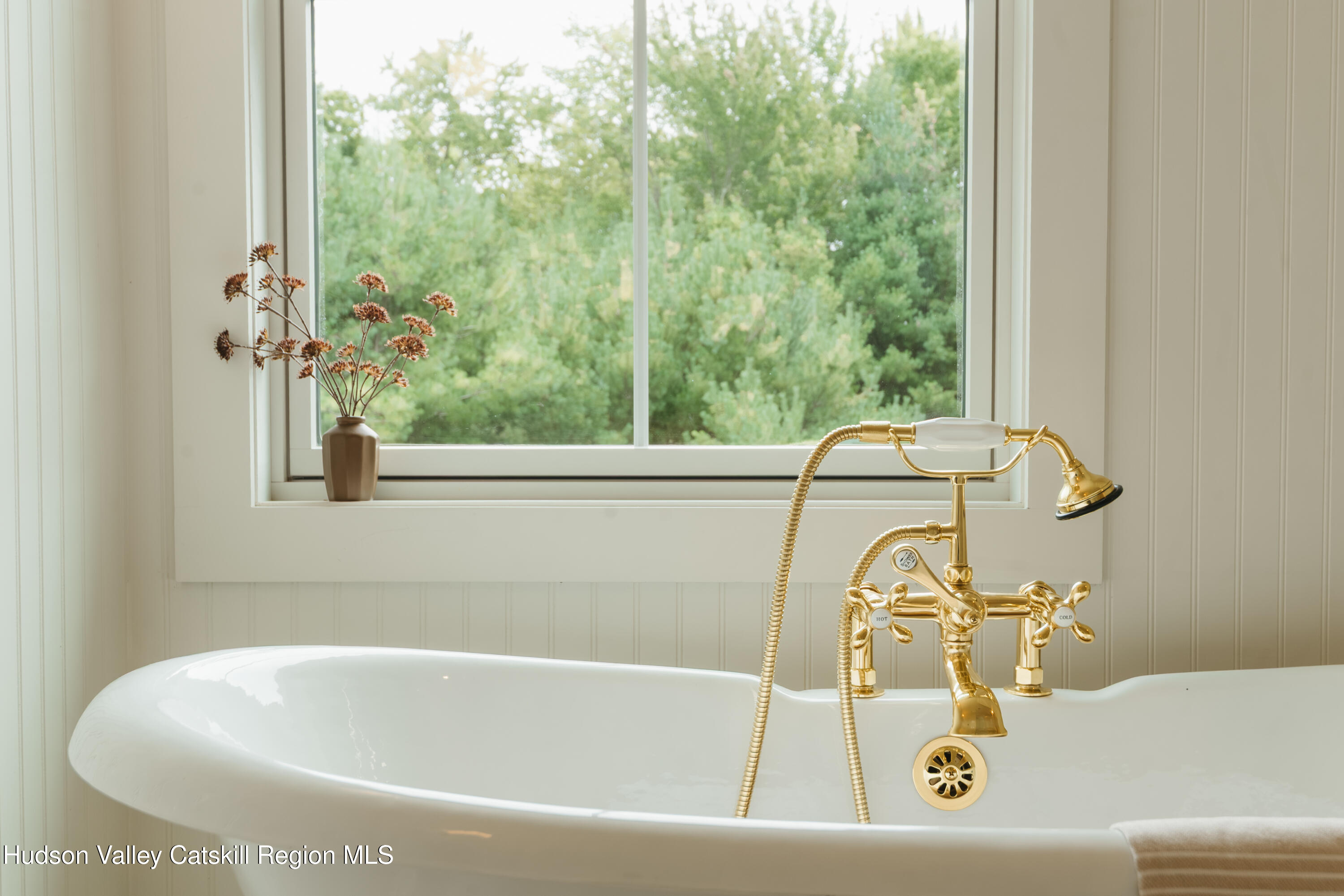67 Baker Road Kerhonkson, NY 12446 - Photo 31 of 39 67 tub up close
