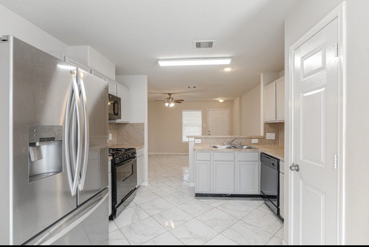 21611 Falvel Misty Drive Spring, TX 77388 - Photo 11 of 24