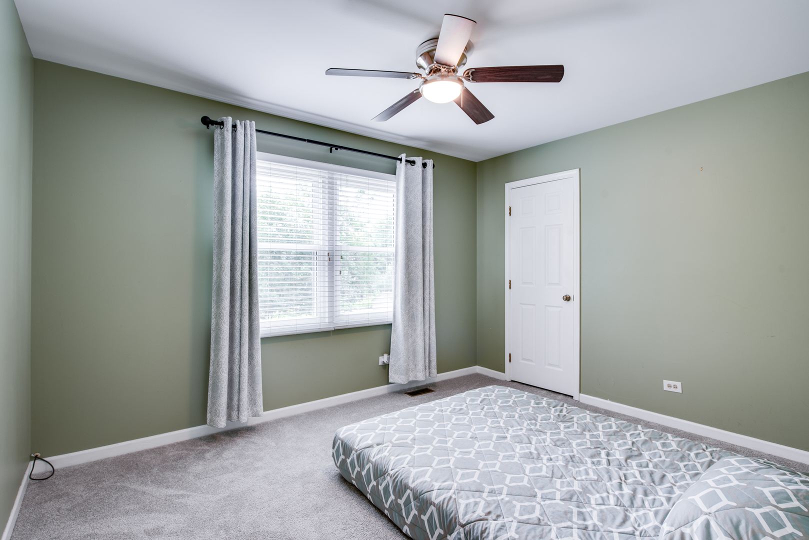 760 South River Road Naperville, IL 60540 - Photo 24 of 32 Gallery Image 24