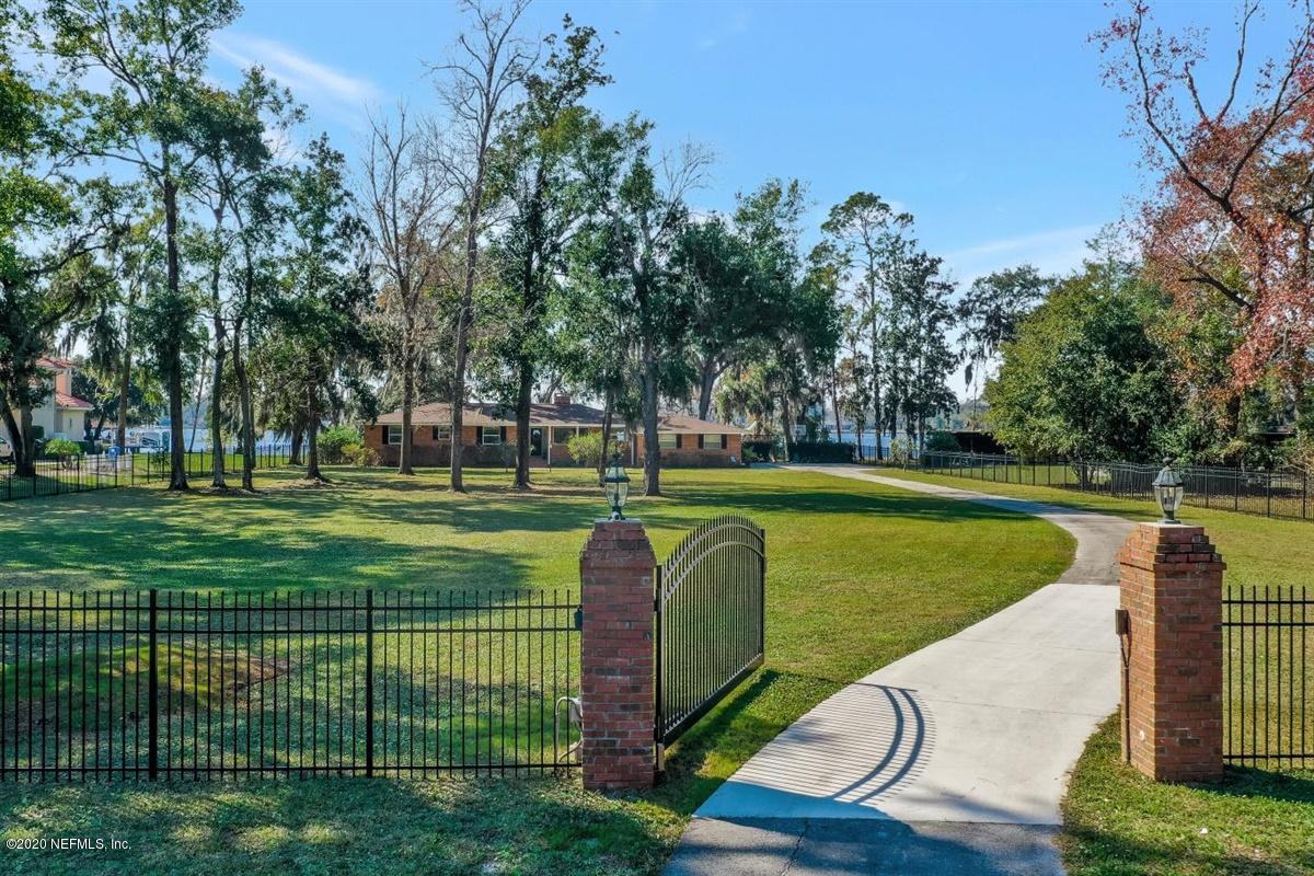 348 Broward Road Jacksonville, FL 32218 - Photo 2 of 59 Entry Gate