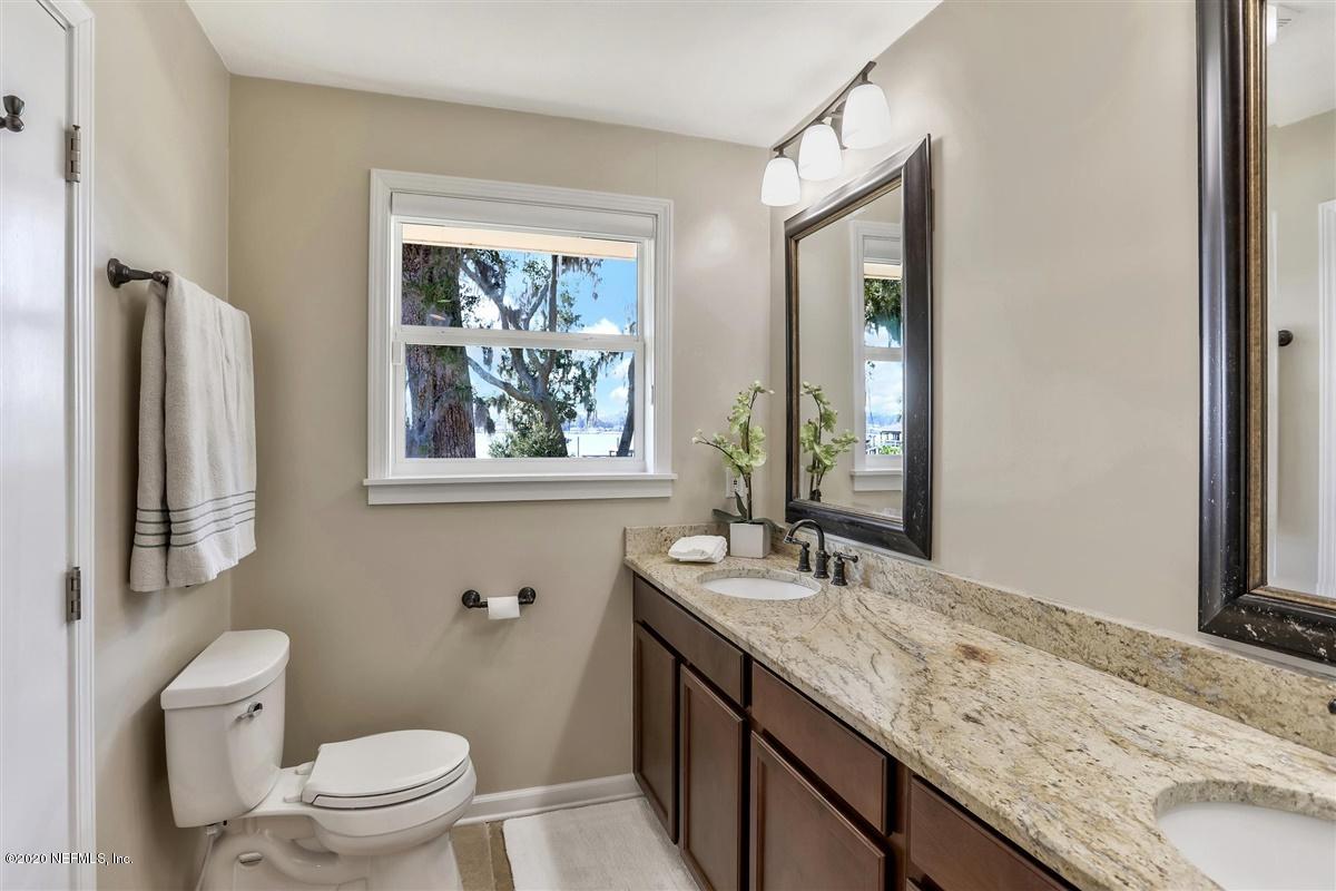 348 Broward Road Jacksonville, FL 32218 - Photo 23 of 59 Master Bathroom