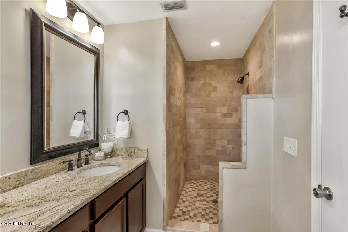 348 Broward Road Jacksonville, FL 32218 - Photo 24 of 59 Master Bathroom