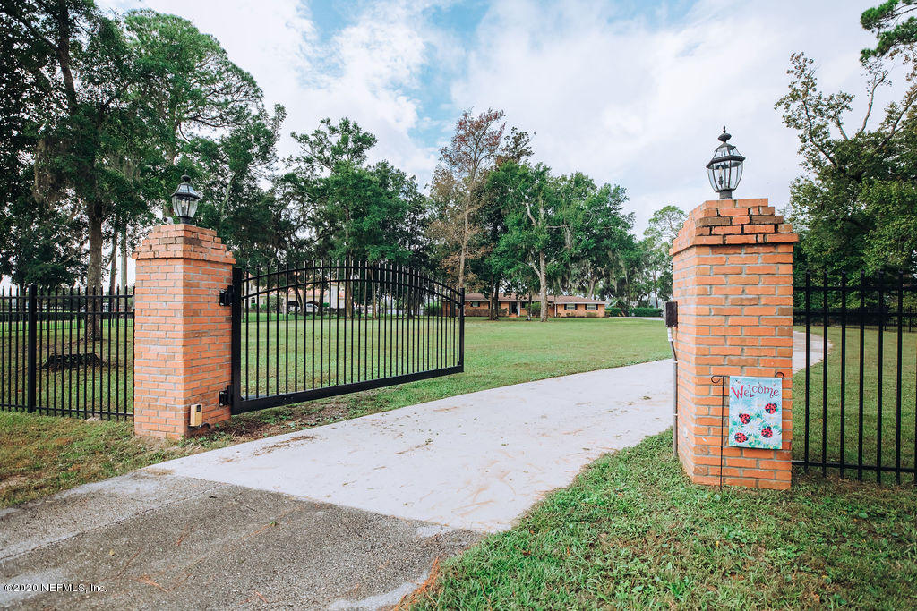 348 Broward Road Jacksonville, FL 32218 - Photo 3 of 59 Entry Gate