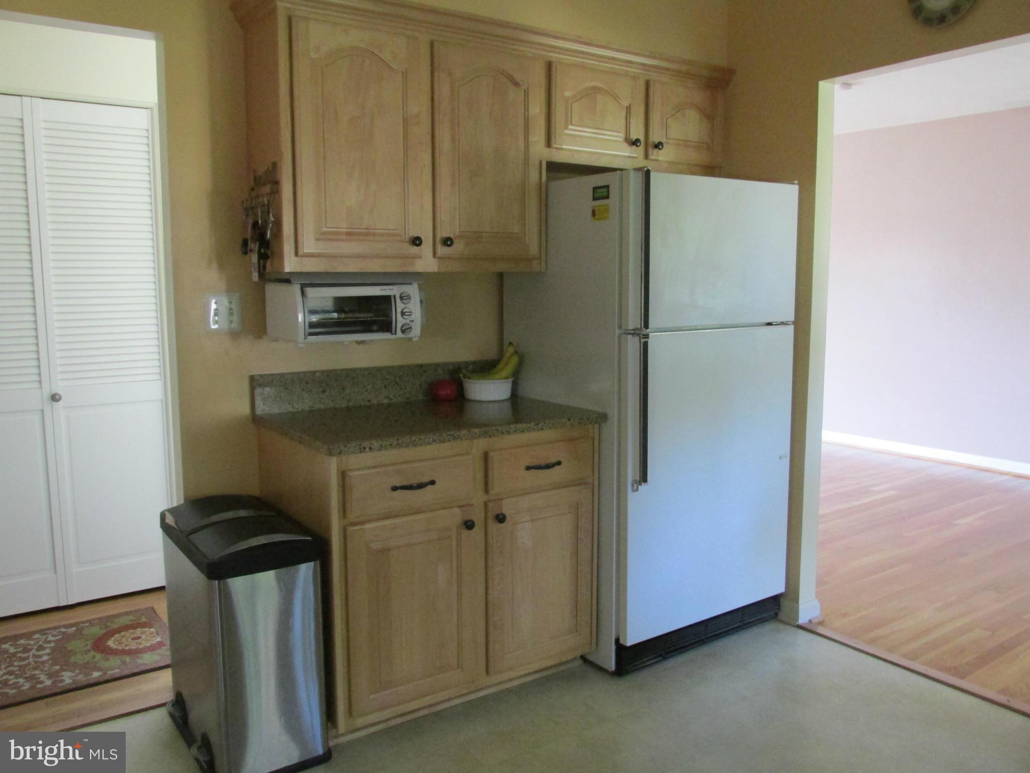 2304 Musgrove Road Silver Spring, MD 20904 - Photo 10 of 28 Kitchen