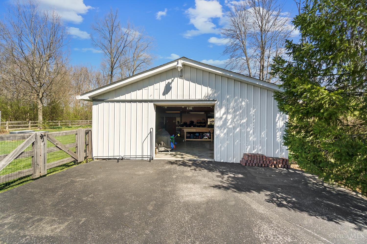 1014 Gaskins Road Cincinnati, OH 45245 - Photo 68 of 71