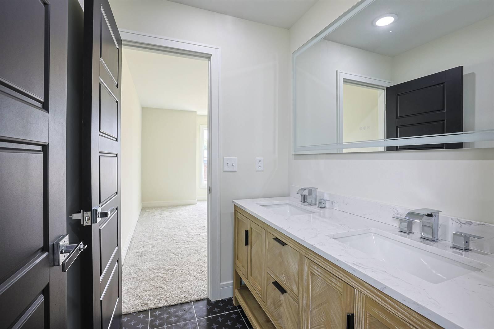 11920 Taylor Mill Road Independence, KY 41051 - Photo 20 of 41 020-Primary-Bath-2