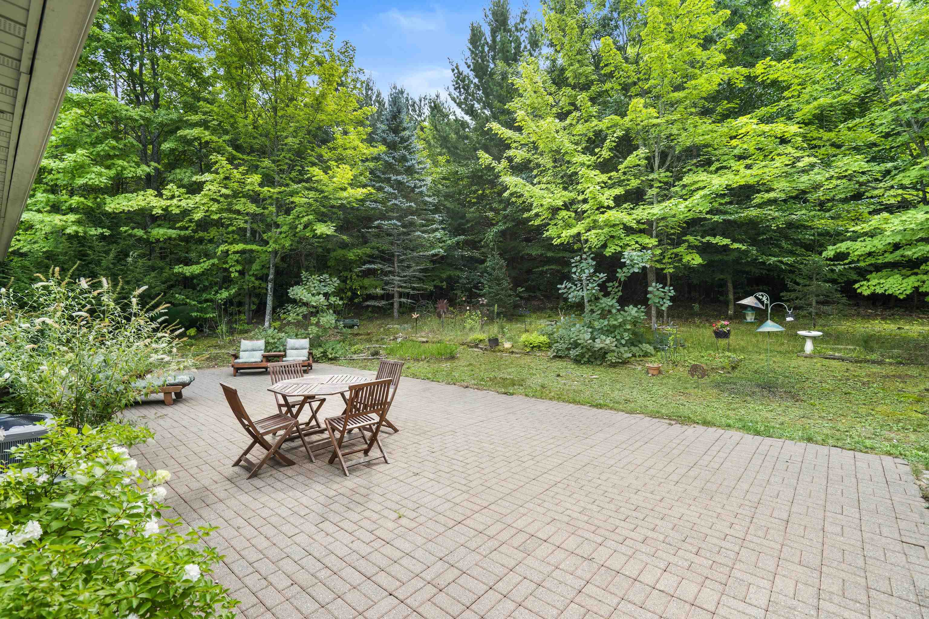 18907 Robin Ridge Road Interlochen, MI 49643 - Photo 4 of 41