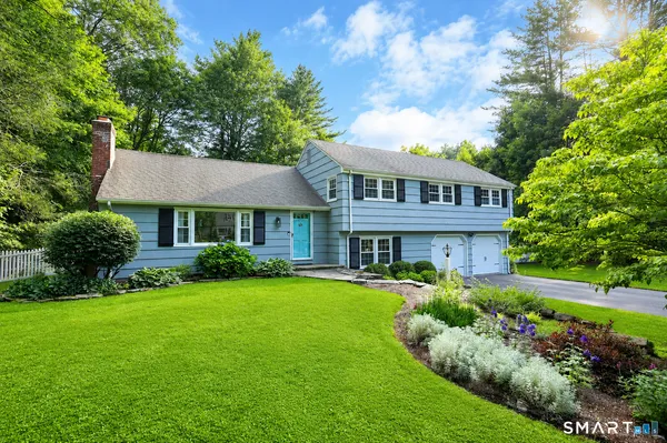 $479,000 | 6 David Drive, Simsbury, CT 06070