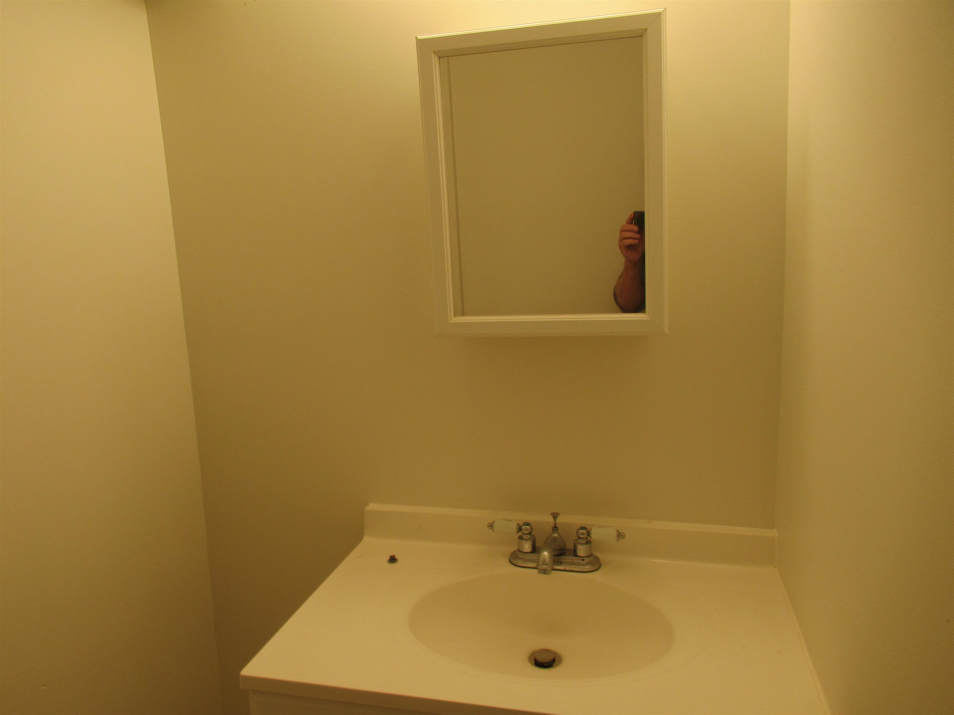 131 East River Road Flushing, MI 48433 - Photo 20 of 32 50139932-e26929ea-434e-43e2-b1aa-995d834ac7f4.JPG
