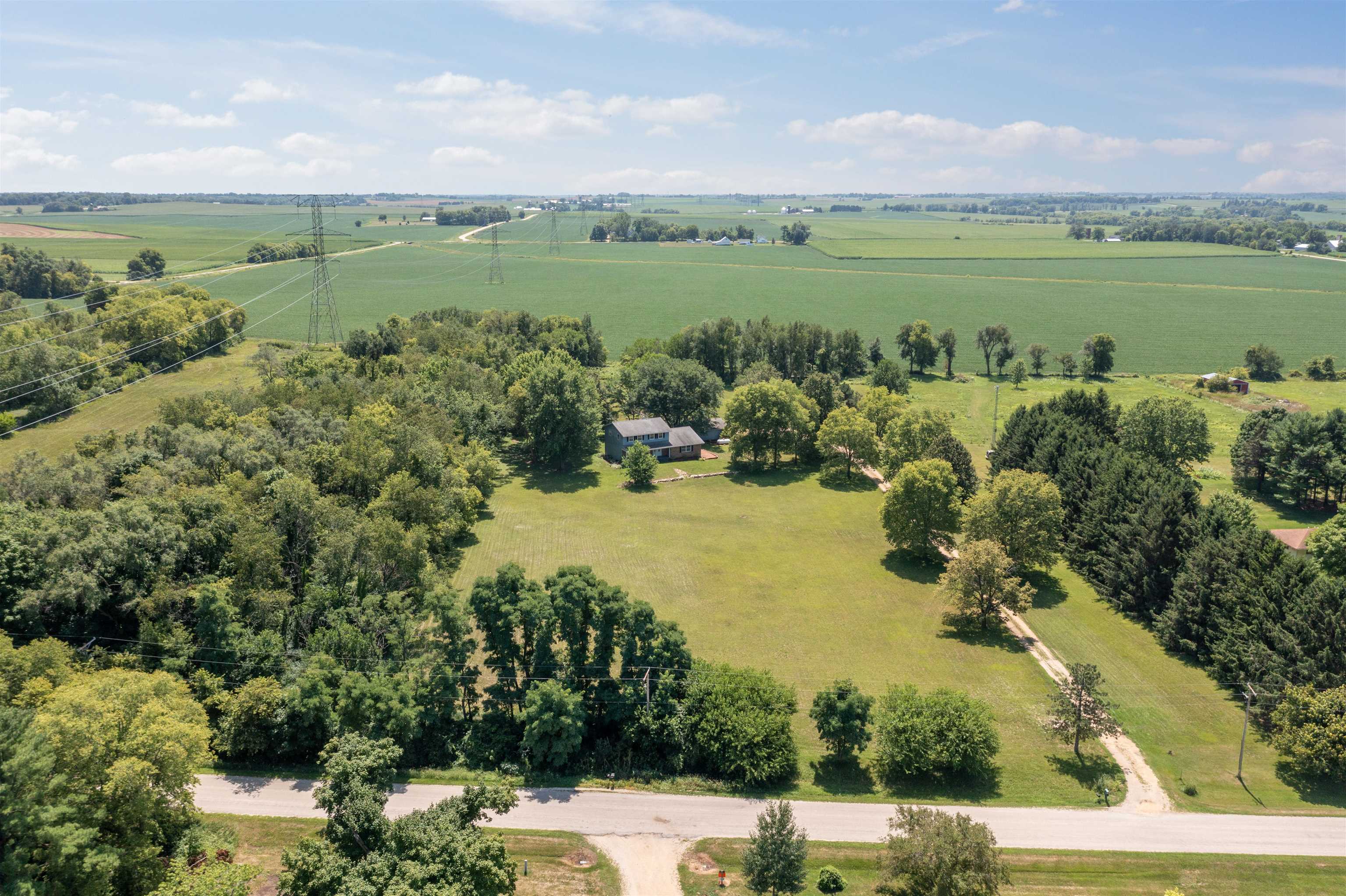 7660 Stephens Road Rockton, IL 61072 - Photo 30 of 34 a view of a lake with a mountain