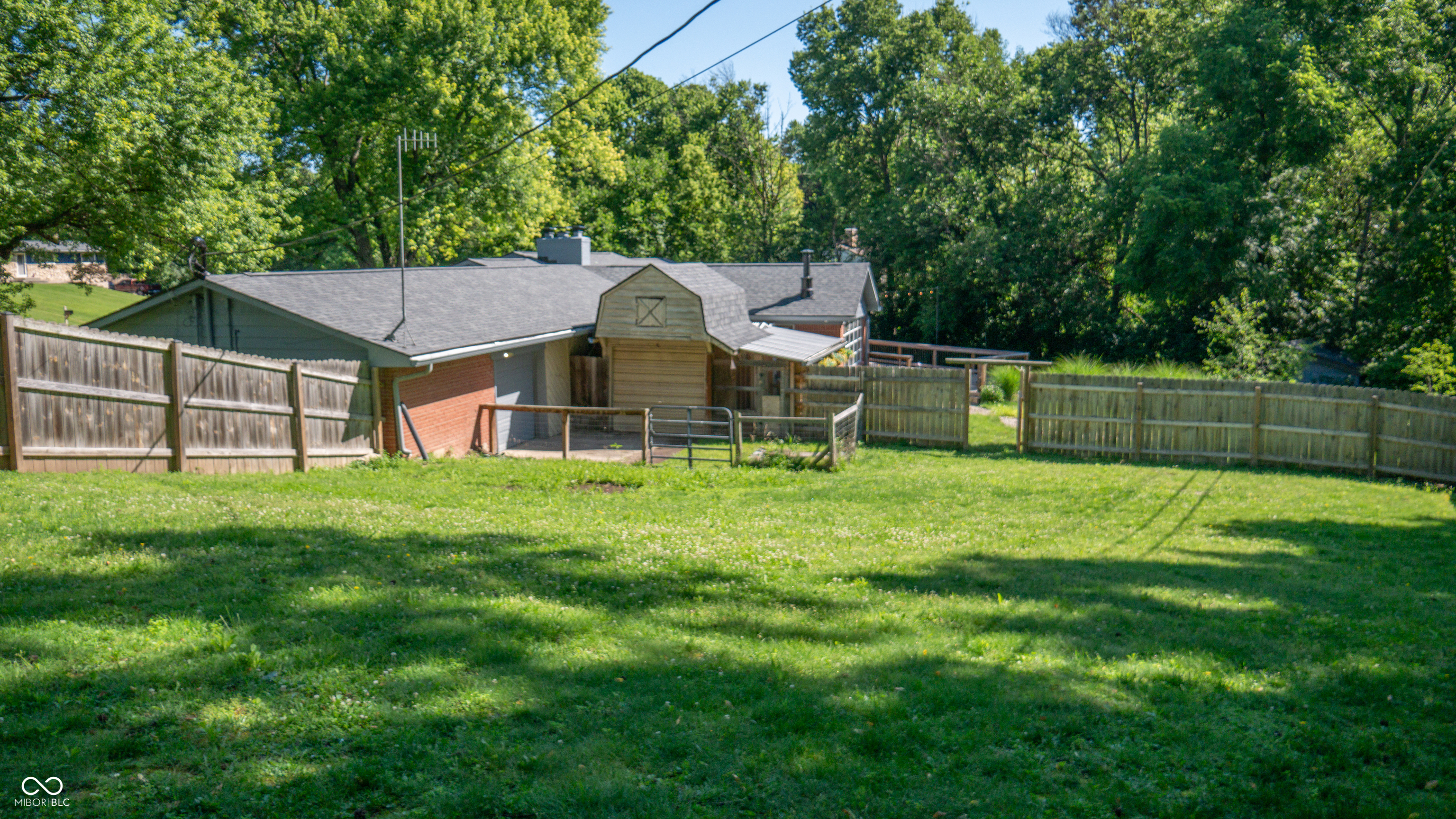 5855 Andover Road Indianapolis, IN 46220 - Photo 43 of 59