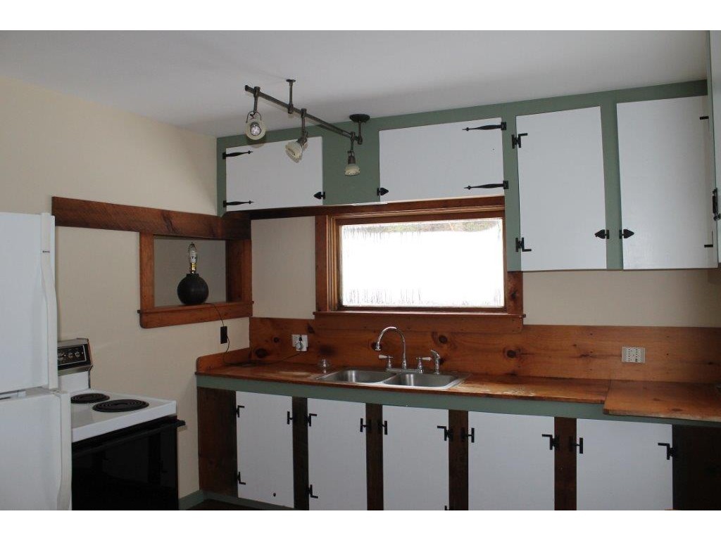 153 Old Center Harbor Road Meredith, NH 03226 - Photo 13 of 35 Gallery Image 13