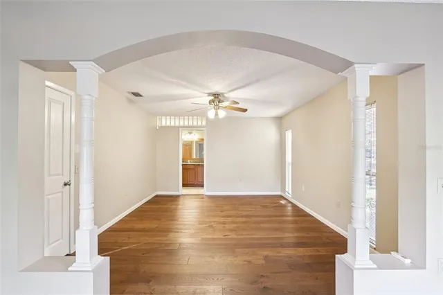 $2,800 | 5706 Durant Road, Dover, FL 33527