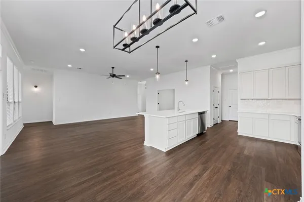 $385,000 | 7224 Caladium Drive, Temple, TX 76502