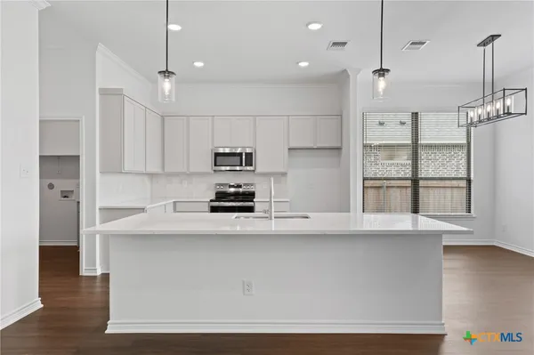 $385,000 | 7224 Caladium Drive, Temple, TX 76502