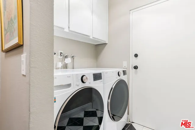 $4,500 | 18100 Burbank Boulevard, Unit 26, Tarzana, CA 91356