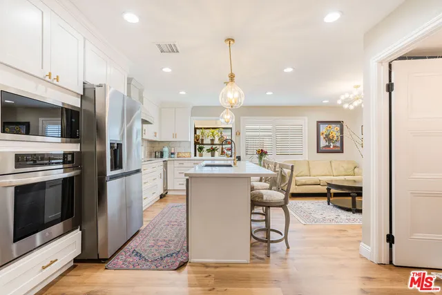 $4,500 | 18100 Burbank Boulevard, Unit 26, Tarzana, CA 91356