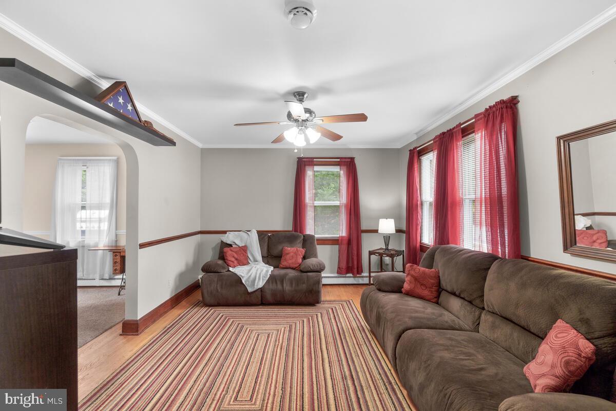1314 Elm Road Baltimore, MD 21227 - Photo 7 of 65