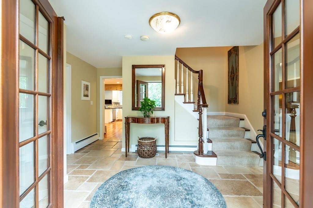 9 Hansom Road Andover, MA 01810 - Photo 5 of 42