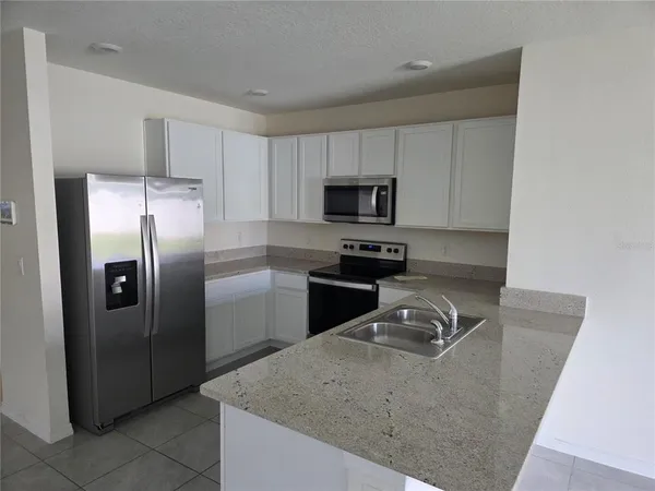 $1,900 | 17007 Blister Wing Drive, Wimauma, FL 33598