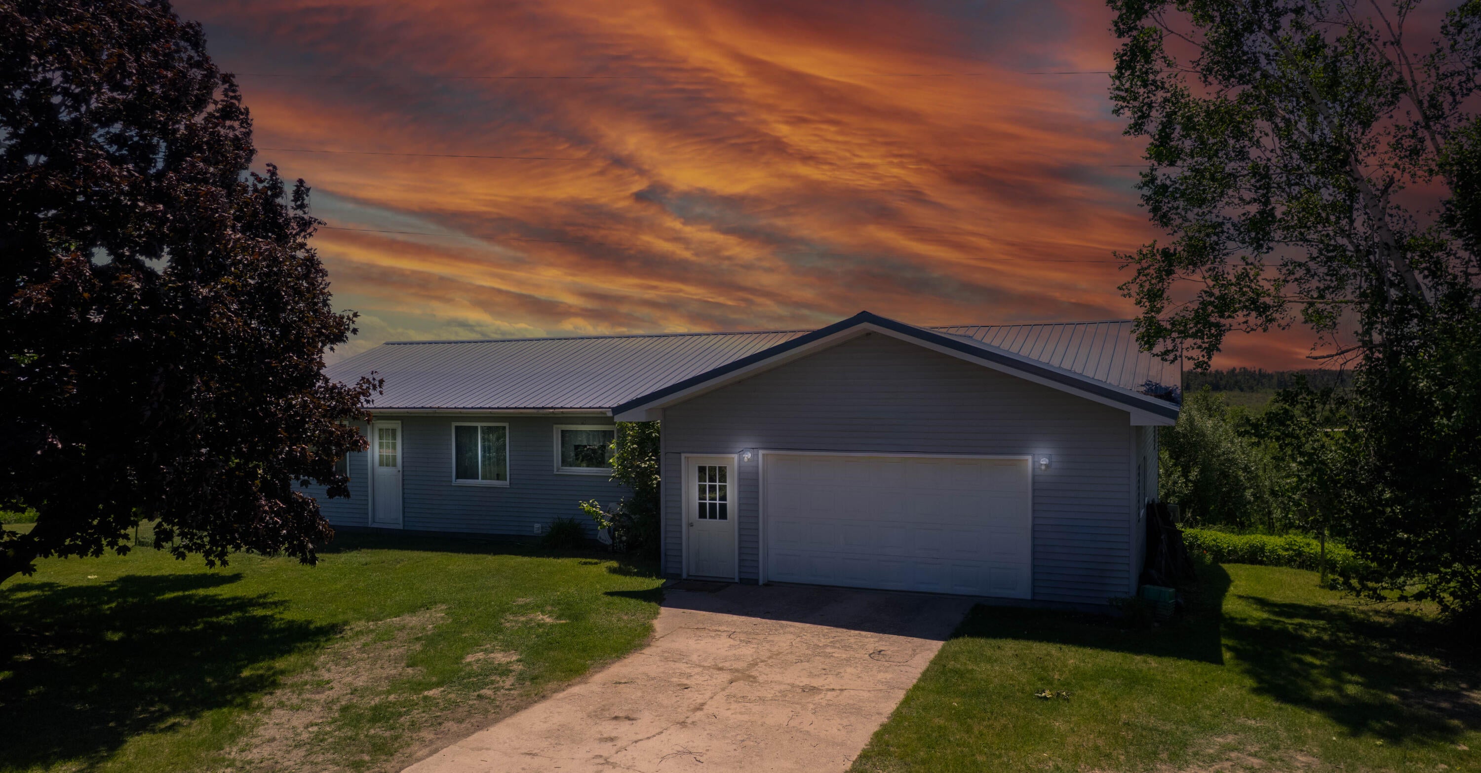 7209 South River Road Cheboygan, MI 49721 - Photo 3 of 29 Gallery Image 3