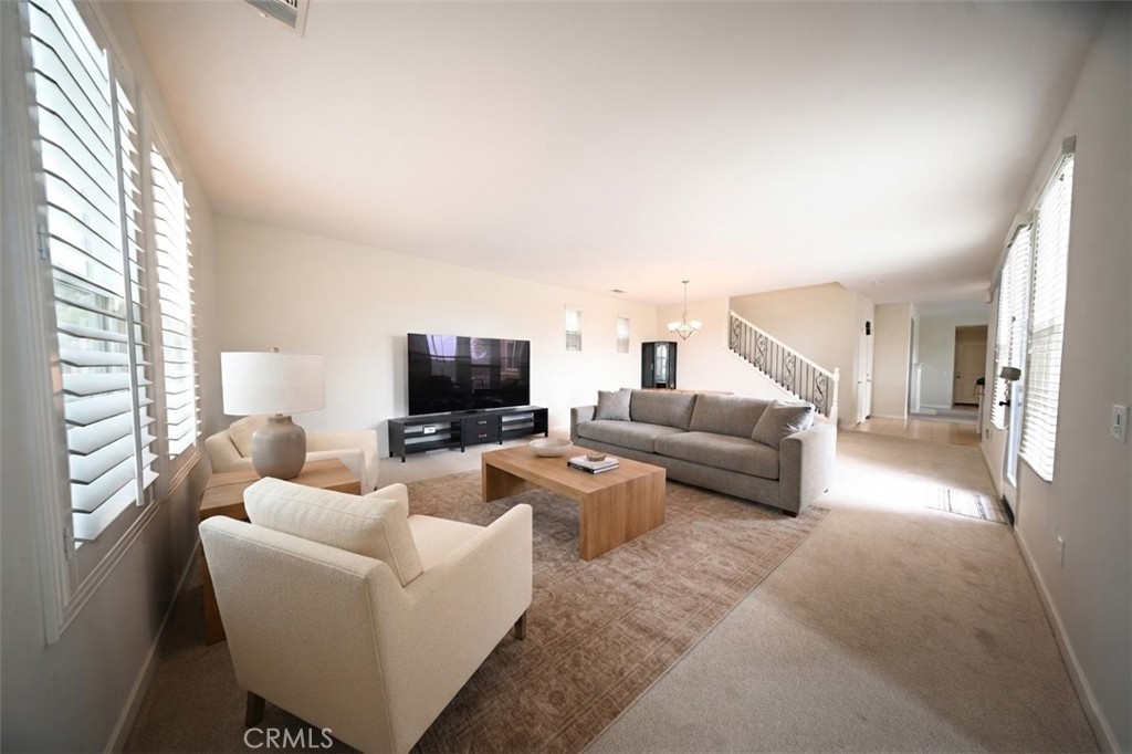 820 East Ruby Lace Way Azusa, CA 91702 - Photo 6 of 29