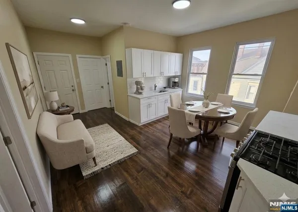 $2,400 | 518-520 East 23rd Street, Unit 3F, Paterson, NJ 07514