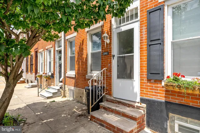$2,500 | 2141 Montrose Street, Philadelphia, PA 19146
