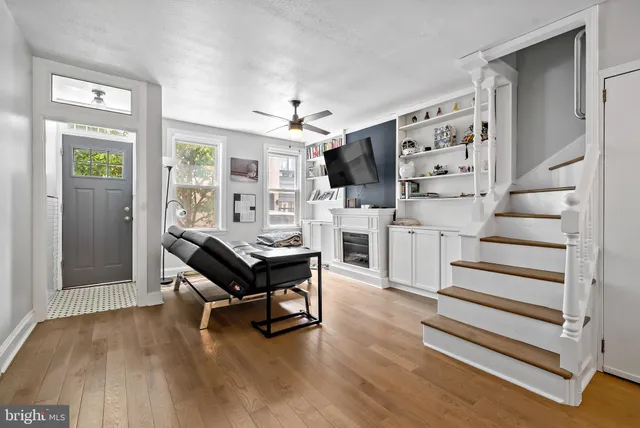 $2,300 | 2141 Montrose Street, Philadelphia, PA 19146