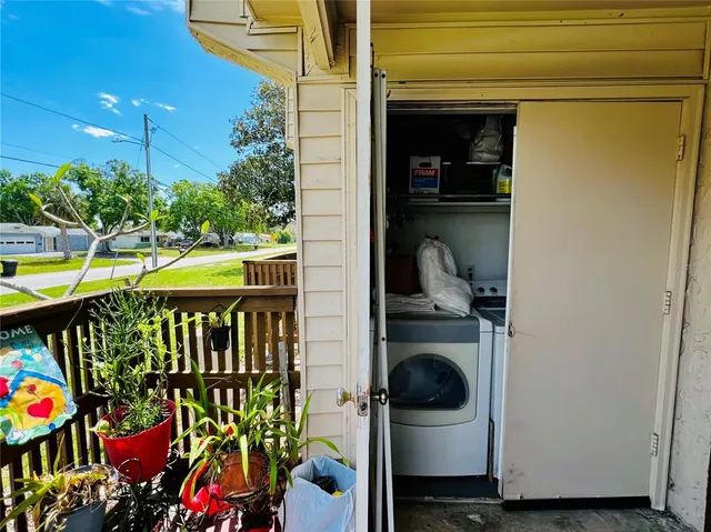 $124,900 | 2213 65th Avenue North, Unit 2213, St. Petersburg, FL 33702