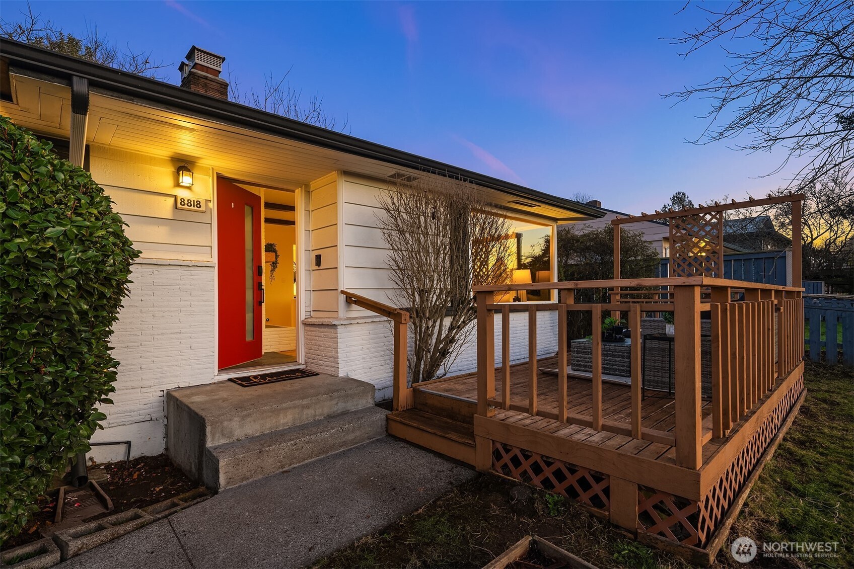 8818 22nd Avenue Southwest Seattle, WA 98106 - Photo 31 of 36