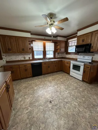 $239,900 | 1513 Rural Street, Emporia, KS 66801
