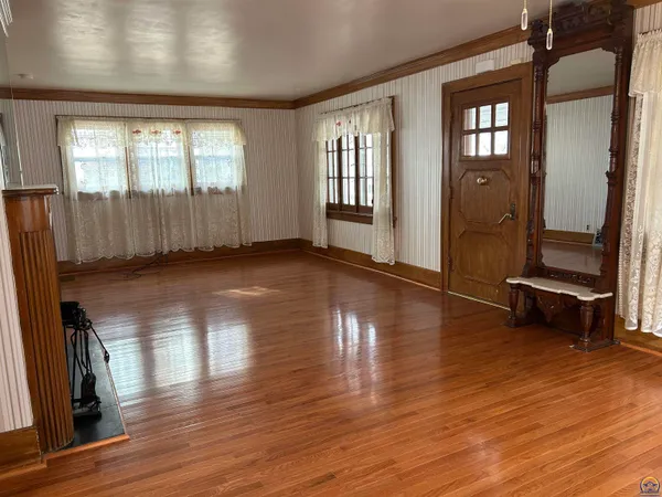 $239,900 | 1513 Rural Street, Emporia, KS 66801