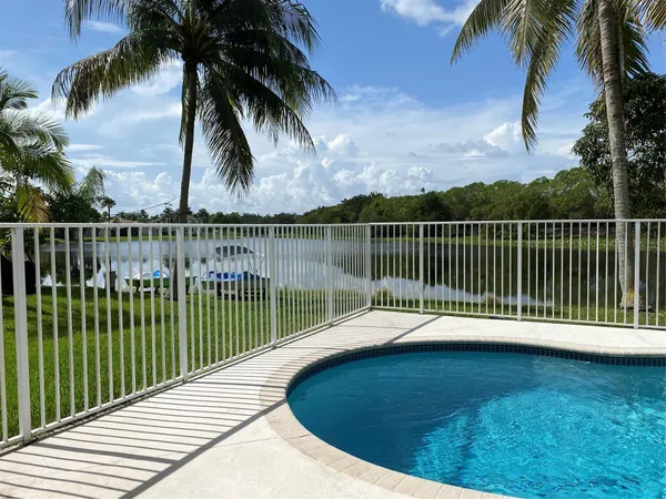 $5,500 | 338 Cambridge Drive, Weston, FL 33326