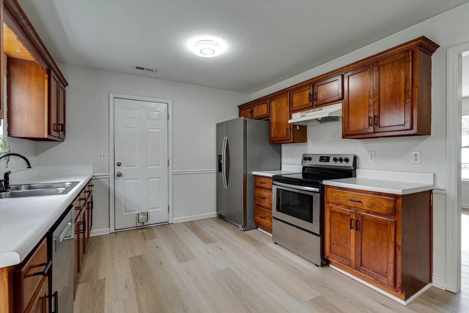329 Pinewood Drive Rock Spring, GA 30739 - Photo 11 of 29 11-329 Pinewood Dr-11