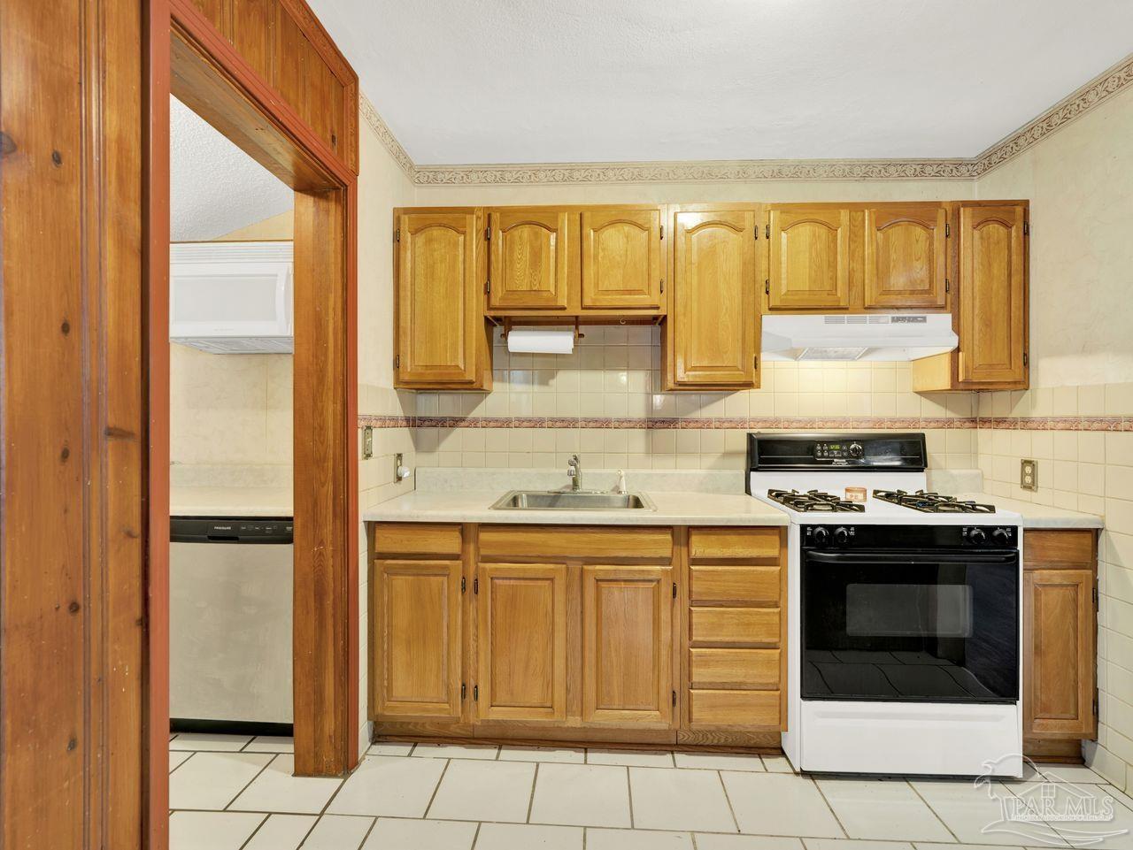 307 Lakewood Road Pensacola, FL 32507 - Photo 20 of 48