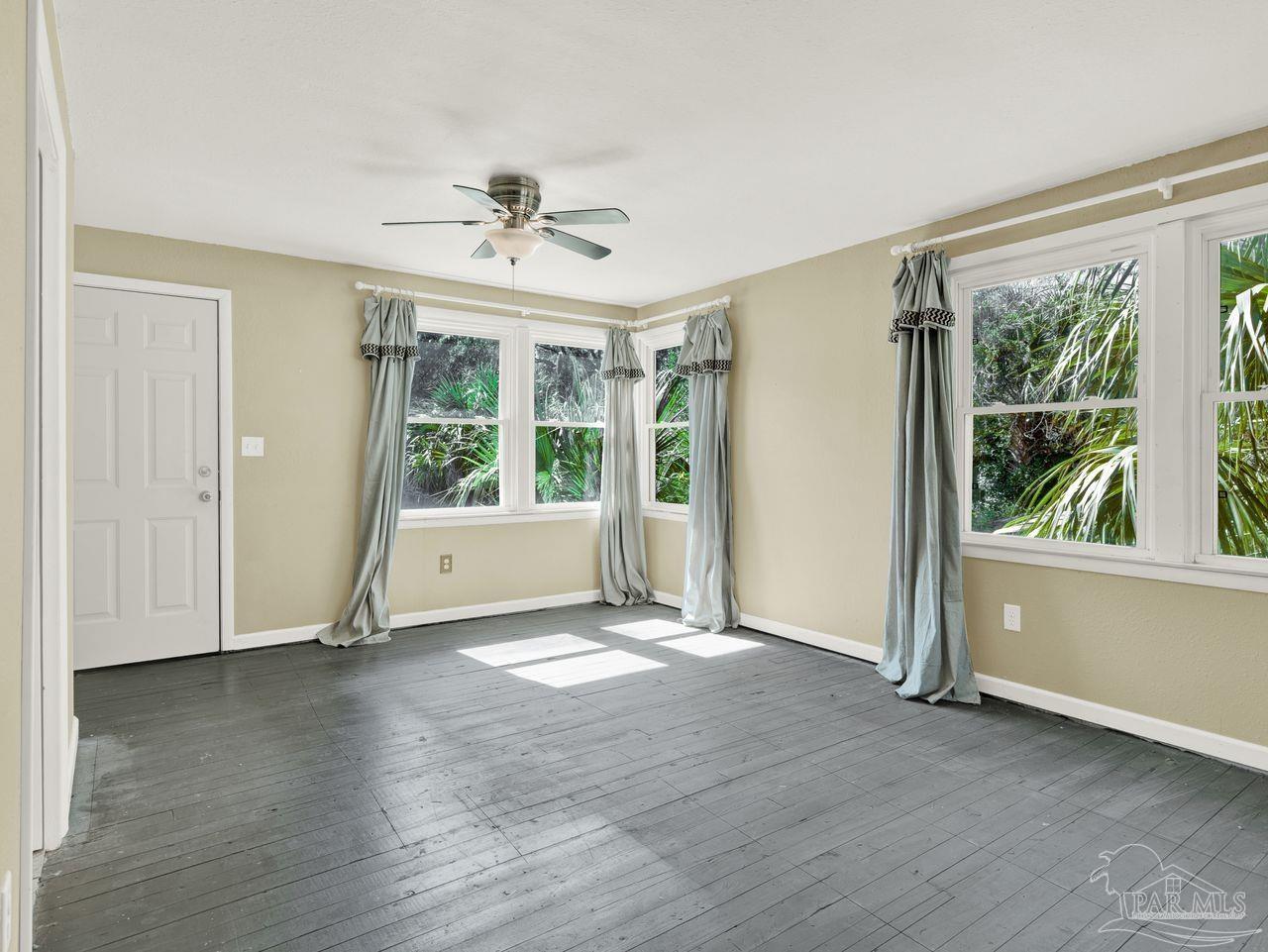 307 Lakewood Road Pensacola, FL 32507 - Photo 33 of 48